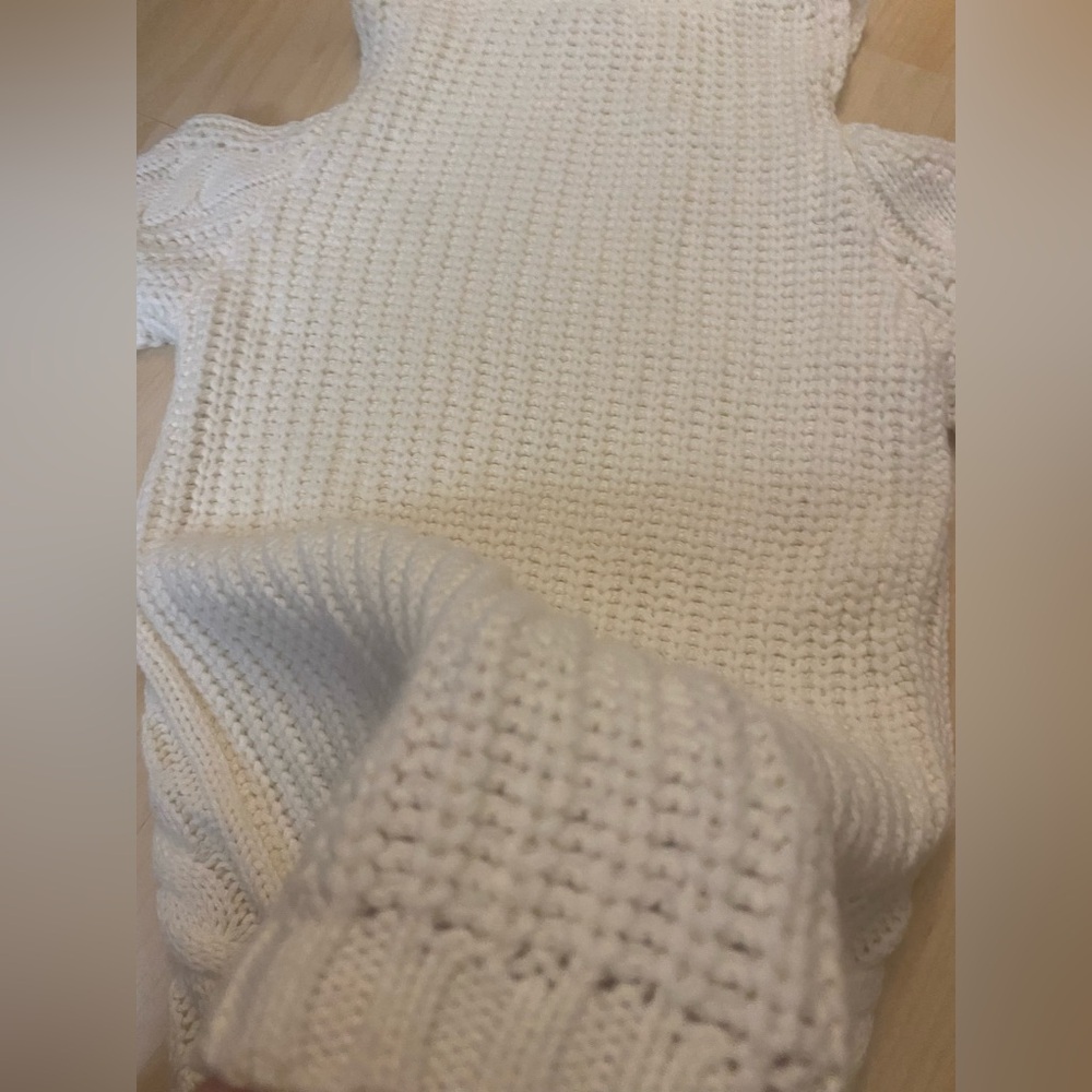 American Rag cold shoulder sweater - Picture 7 of 15